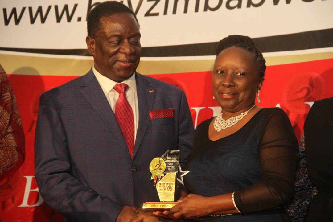 SIBUSISIWE CHINDOVE with PRESIDENT ED MNAGAGWA